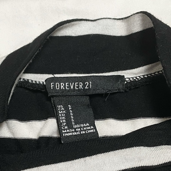 Forever 21 Striped Mock Neck Shoulder Cutout Long Sleeve - Picture 2 of 2